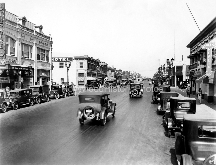 San Fernando Rd. Angeleno Ave. 1927 The Burbank Hotel etc wm.jpg